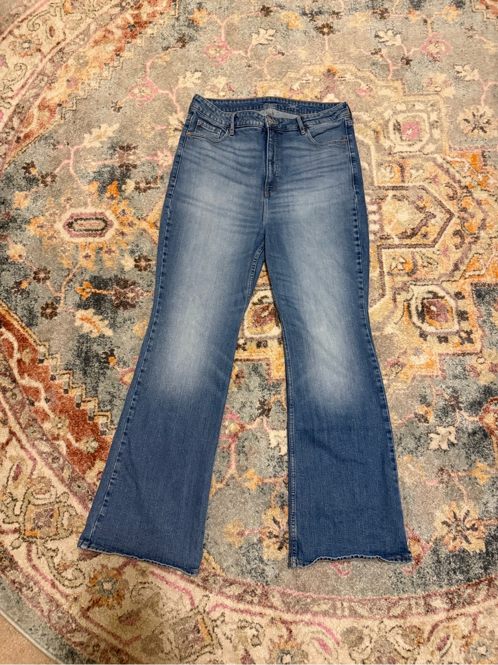 Old Navy Jeans - Higher High Rise Flare